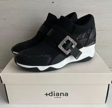 다이애나 크로 진코우스무스 스니커즈 25cm