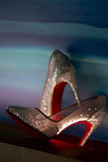 비쥬 장식 클리어 실버 하이힐