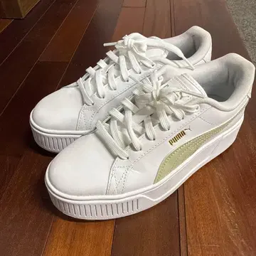 통굽 화이트 스니커즈