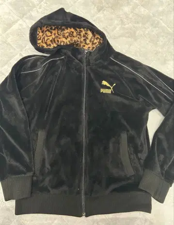 PUMA 벨벳 블랙 후드티 레오파드 무늬