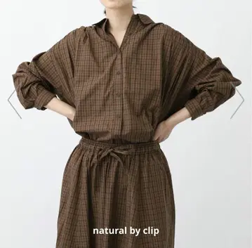 natural by clip 체크 개더 블라우스