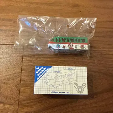 디즈니 크리스마스 2025 비클팩토리 전 3종 중 1종 빨간색