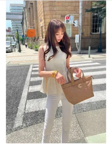 베이지 퀼팅 토트백