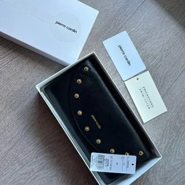 피에르 가르뎅 장지갑 블랙 소가죽 스터드