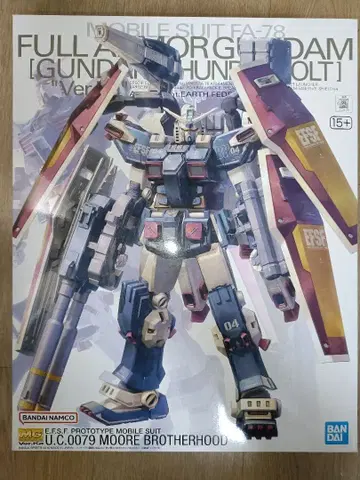 MG 1/100 풀아머 건담 Ver.Ka 썬더볼트판