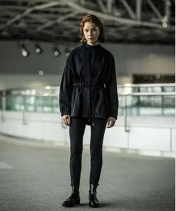 띠어리 집업 아노락 블루종