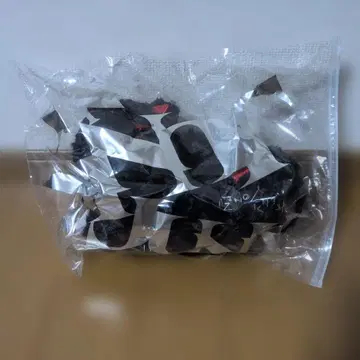 요네즈켄시 리이슈 고양이 블랙