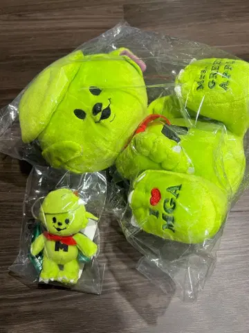 미세스 그린애플 메멜 봉제 인형과 키링 세트