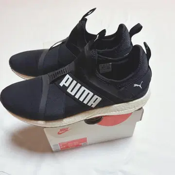 PUMA 블랙 스니커즈 슬립온