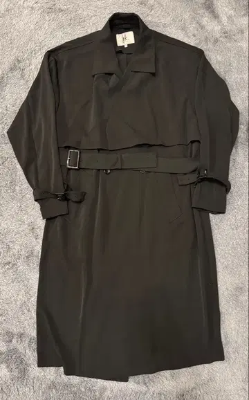 블랙 트렌치코트 더블 브레스트 벨트 포함 롱 코트