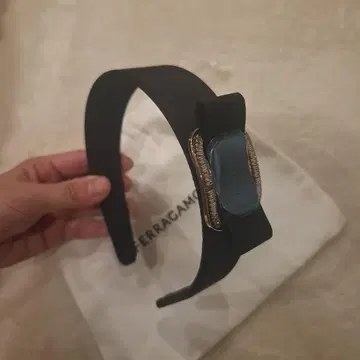 FERRAGAMO 머리띠