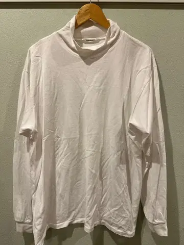 AURALEE LUSTER PLAITING HI NECK L/S TEE