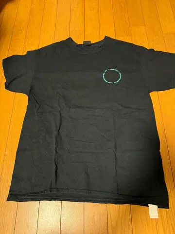 HUF 블랙 티셔츠