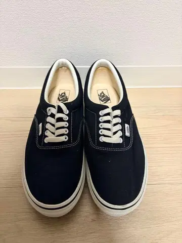 VANS ERA