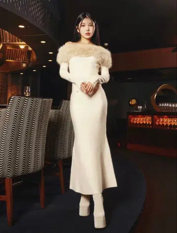 Darich 오프숄더 퍼 니트 롱 원피스 FS