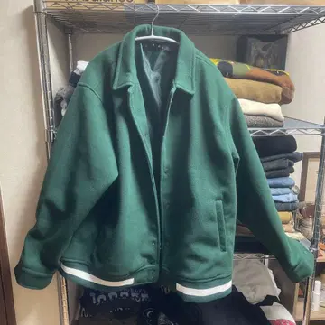 그린 바시티 자켓