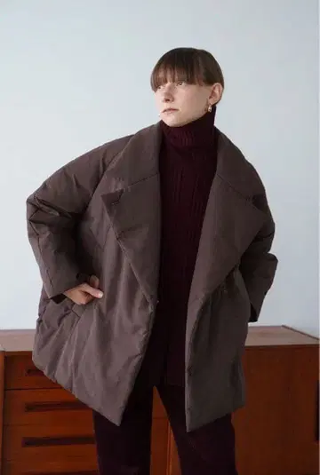 CLANE 브라운 다운 자켓