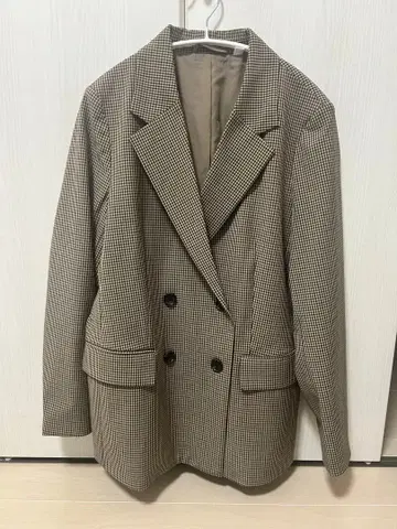 GU 더블 브레스트 체크 자켓 브라운