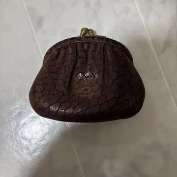 일비종떼 가죽 코인 케이스 다크 브라운 개더 포함