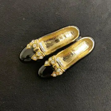 [ 19 ] 블랙 에나멜 펌프스 브로치 빈티지 AD 각인 [ 새상품급 ]