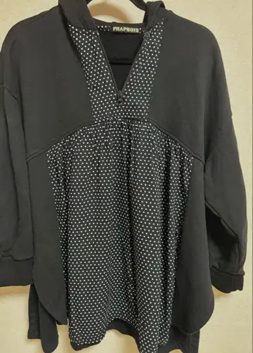 플라보아 도트 맨투맨 블랙 맨투맨 후드티