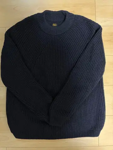 BATONER 5 게이지 울 편니트 크루넥 니트