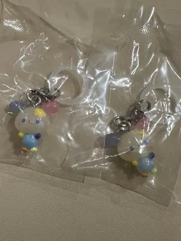 산리오 유루토 메지루시 액세서리 우사하나