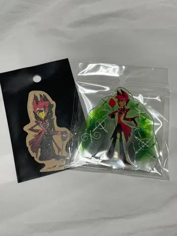 해즈빈 호텔 알래스터 아크릴 스탠드 스티커