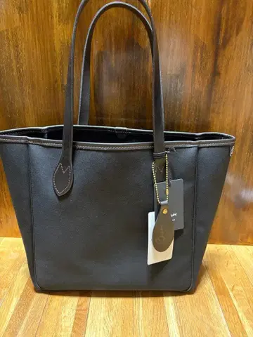 택 포함 새상품 저널 스탠다드 별주 Brady 토트백 블랙