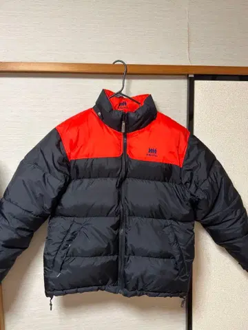 WORLD POLO 다운 자켓 블랙/빨간색 [ 양면 착용 가능 ]