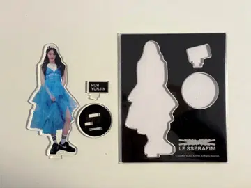 윤진 아크릴 스탠드 UNFORGIVEN JP LE SSERAFIM