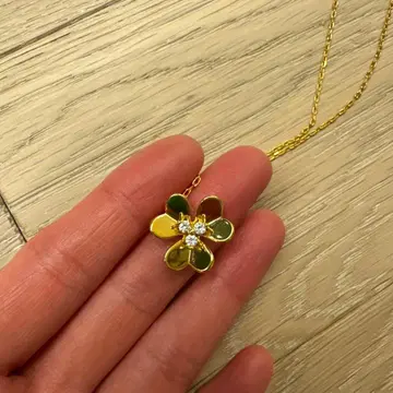 꽃 모티브 목걸이 골드