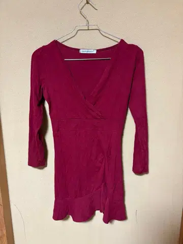 와인 레드 긴팔 랩 원피스