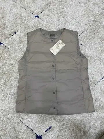 무인양품 M 라이트 베이지 노카라 다운 베스트 무인양품 새상품