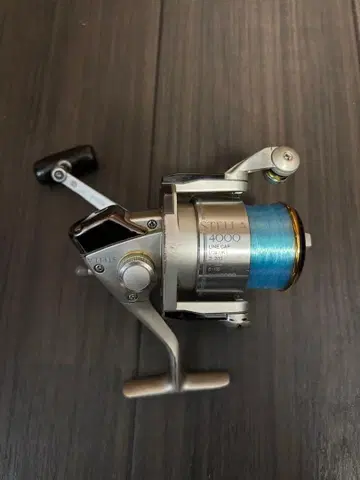 시마노 초대 STELLA 4000