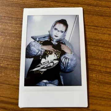 흠집 쿄노스케 폴라로이드