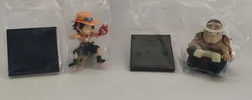 원피스 흰 수염 해적단 카드 스탠드 피규어 2개