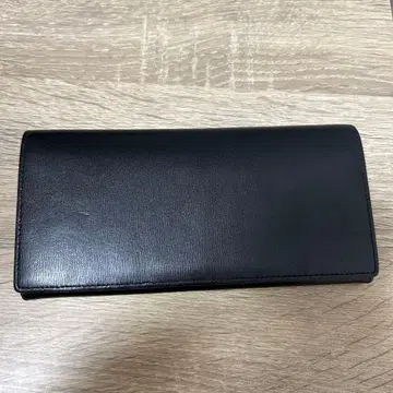 블랙 가죽 장지갑