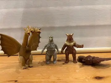 고질라 피규어 세트 4체