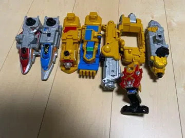 루팡패트롤 VS 비클 X합체 DX X엠퍼러 세트