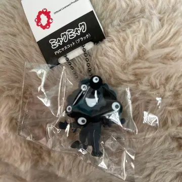 [ B ] 블랙 미야쿠미야쿠 PVC 마스코트 키링 블랙