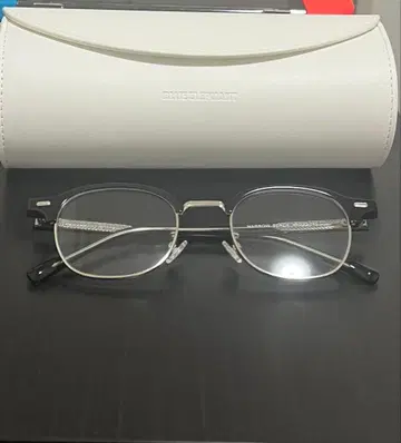 BLUE ELEPHANT Narrow Black 하프림 안경