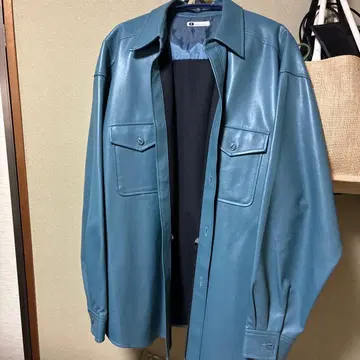 BEAUTY&YOUTH 가죽 자켓 깔끔하게