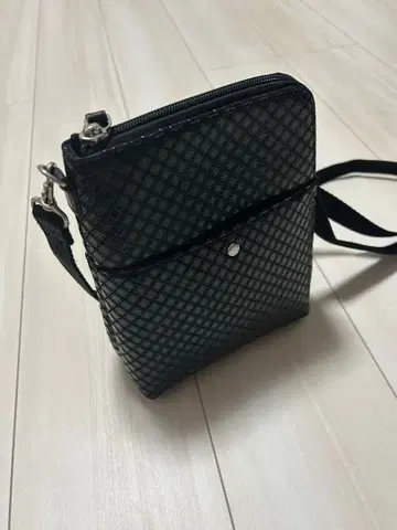 인덴야 36 숄더백 블랙 숄더백