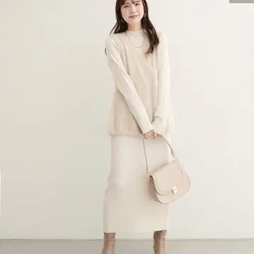 [ SNS 인기 ] 페더 페플럼 베스트 + 리브 타이트 원피스 SET