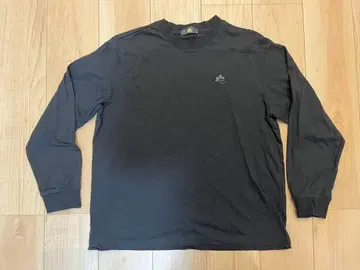 블랙 긴팔 티셔츠 로고 자수 포함 롱티 로고스