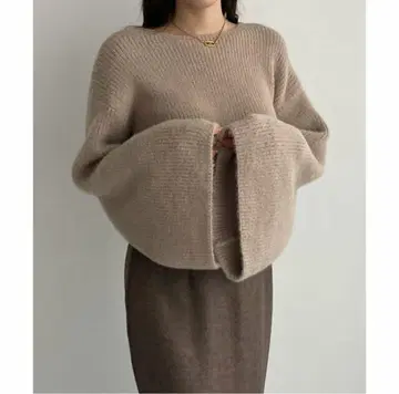 louere 볼륨 플레어 슬리브 니트