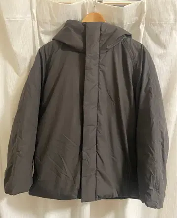 유니클로 U 퍼프 테크 볼륨 후드티 M 새상품급