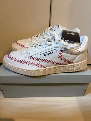 Reebok Kaboz 화이트 스니커즈 새상품