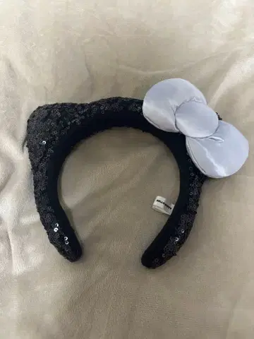 키티 USJ 머리띠 스팽글 블랙 모자